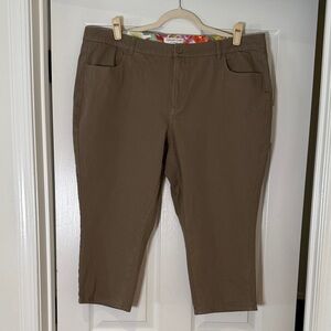 Coldwater Creek Capri.